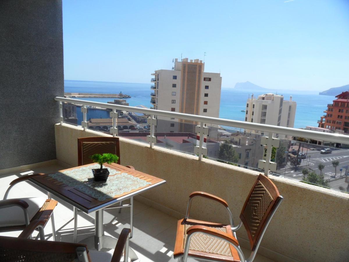 קלפה Perfect Location With Stunning Views, 2 Minutes To Beach מראה חיצוני תמונה