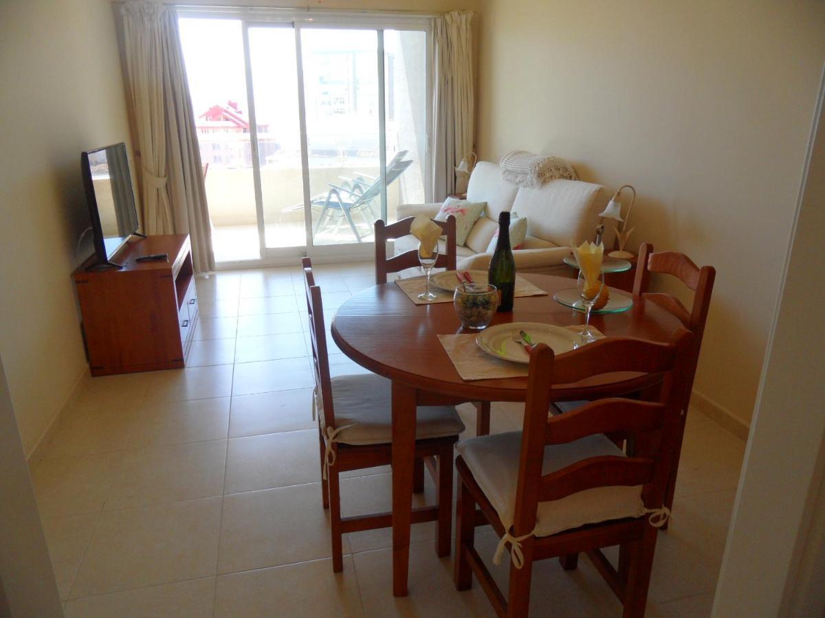 קלפה Perfect Location With Stunning Views, 2 Minutes To Beach מראה חיצוני תמונה